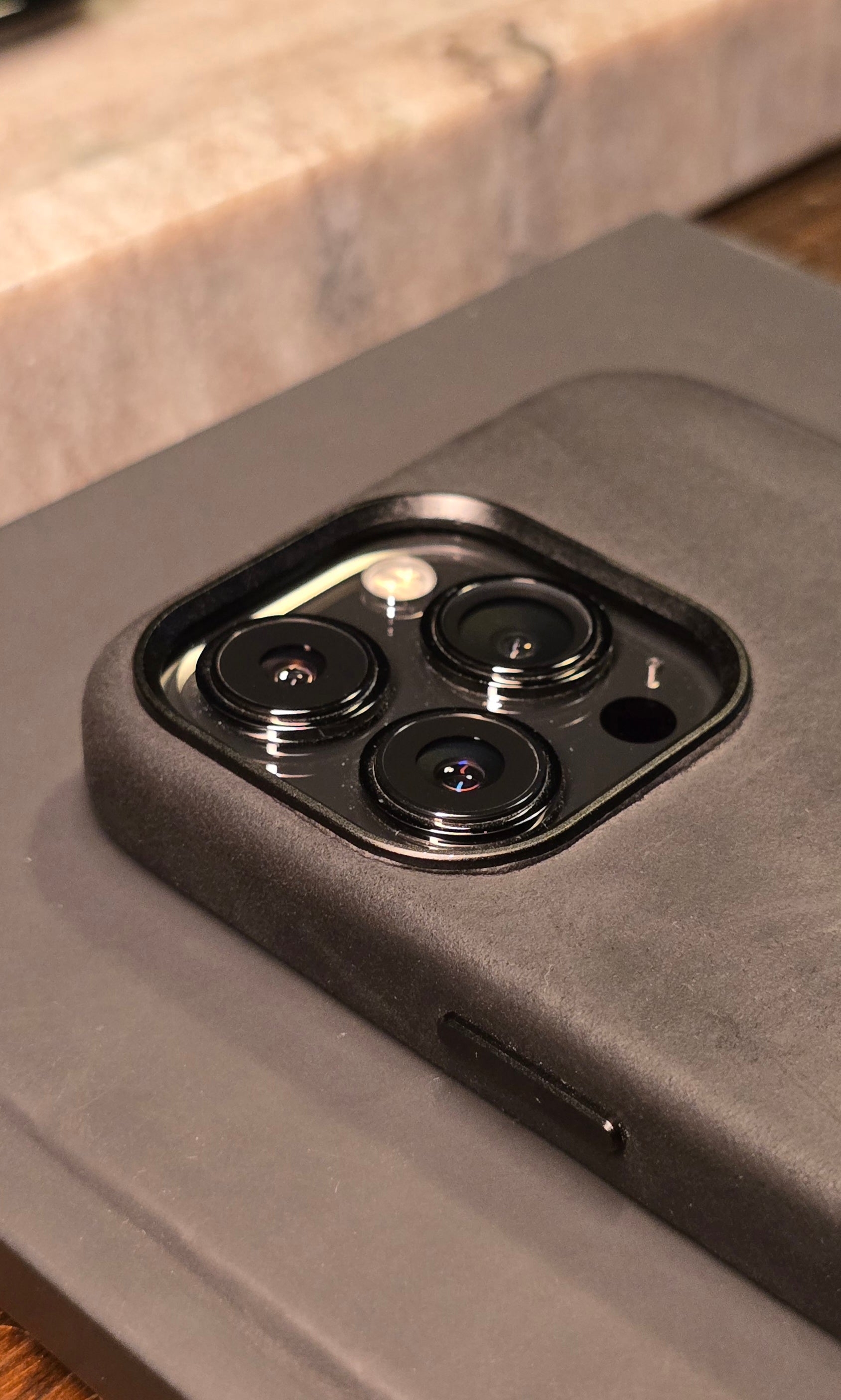 Minimalist Leather Case - Magsafe
