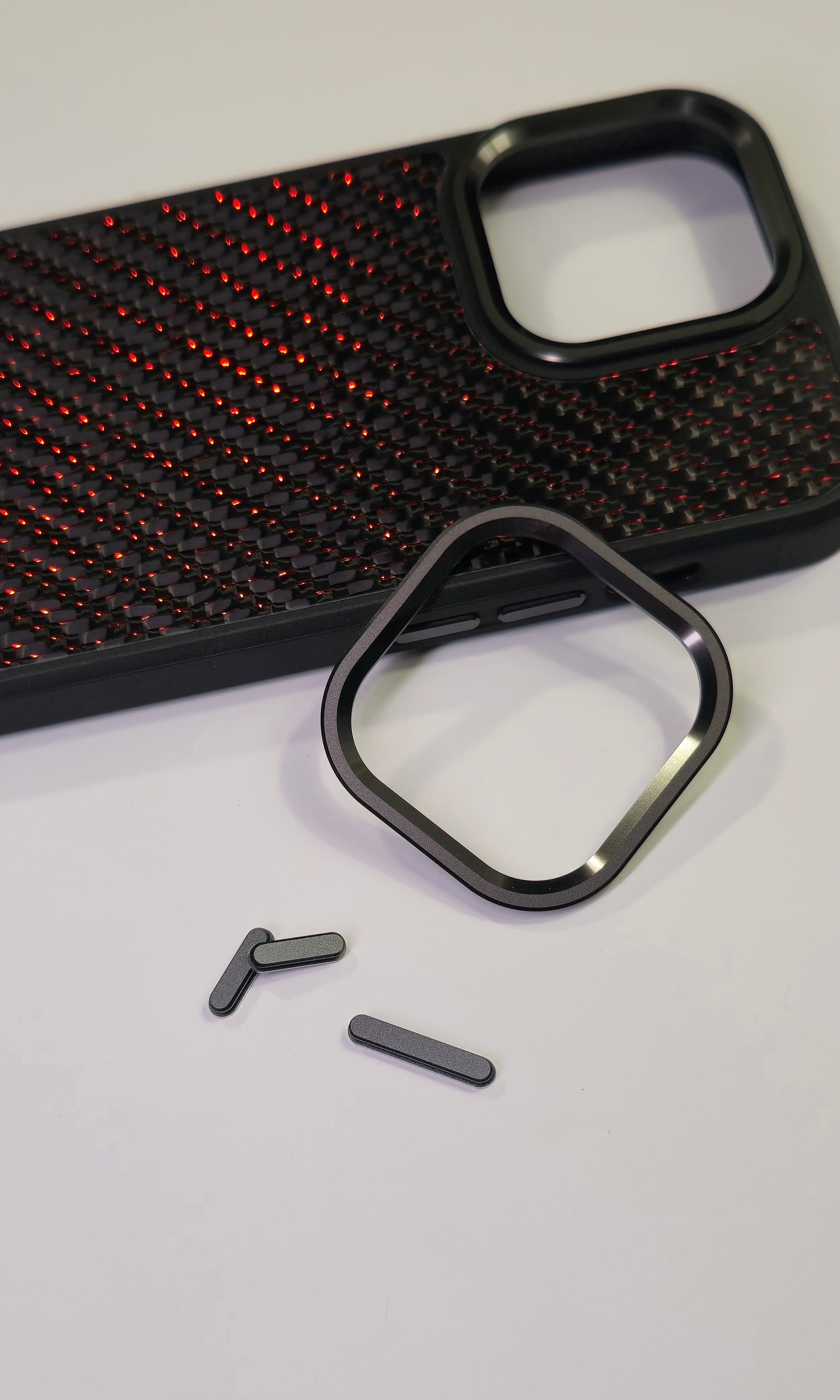 Carbon Fiber Case Red EternaGloss™
