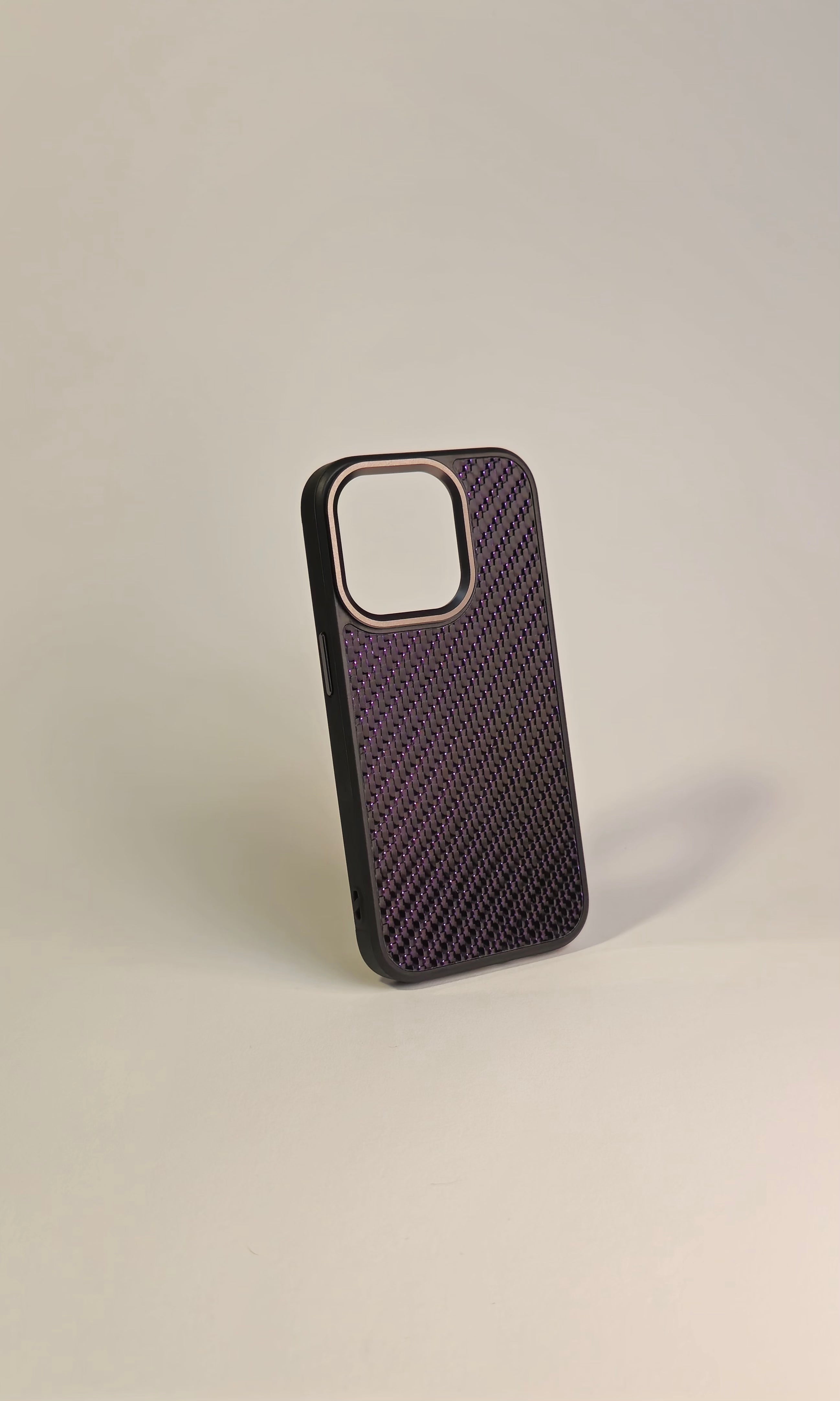Reflective Carbon Purple - Magsafe