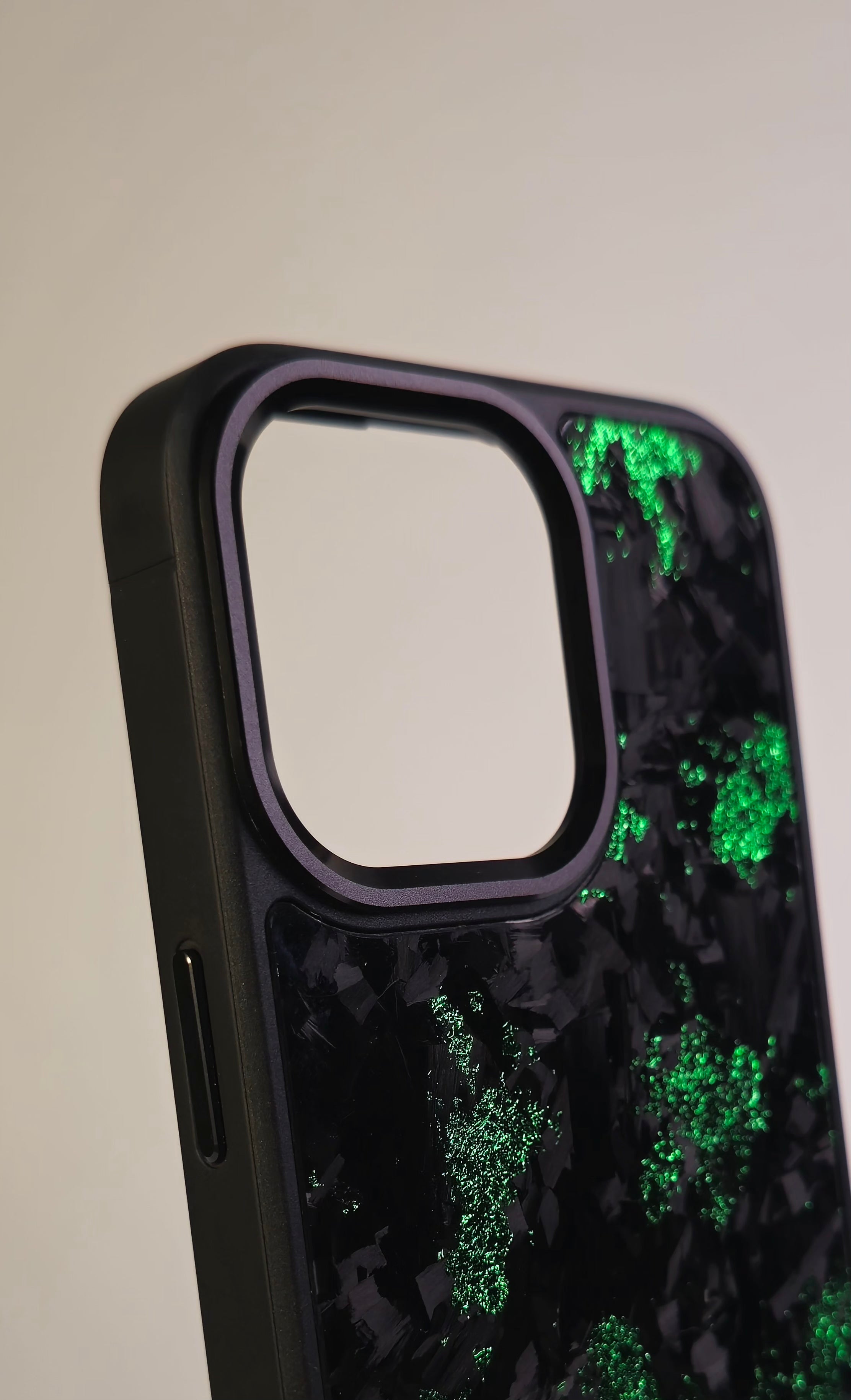 Forged Carbon Case Green