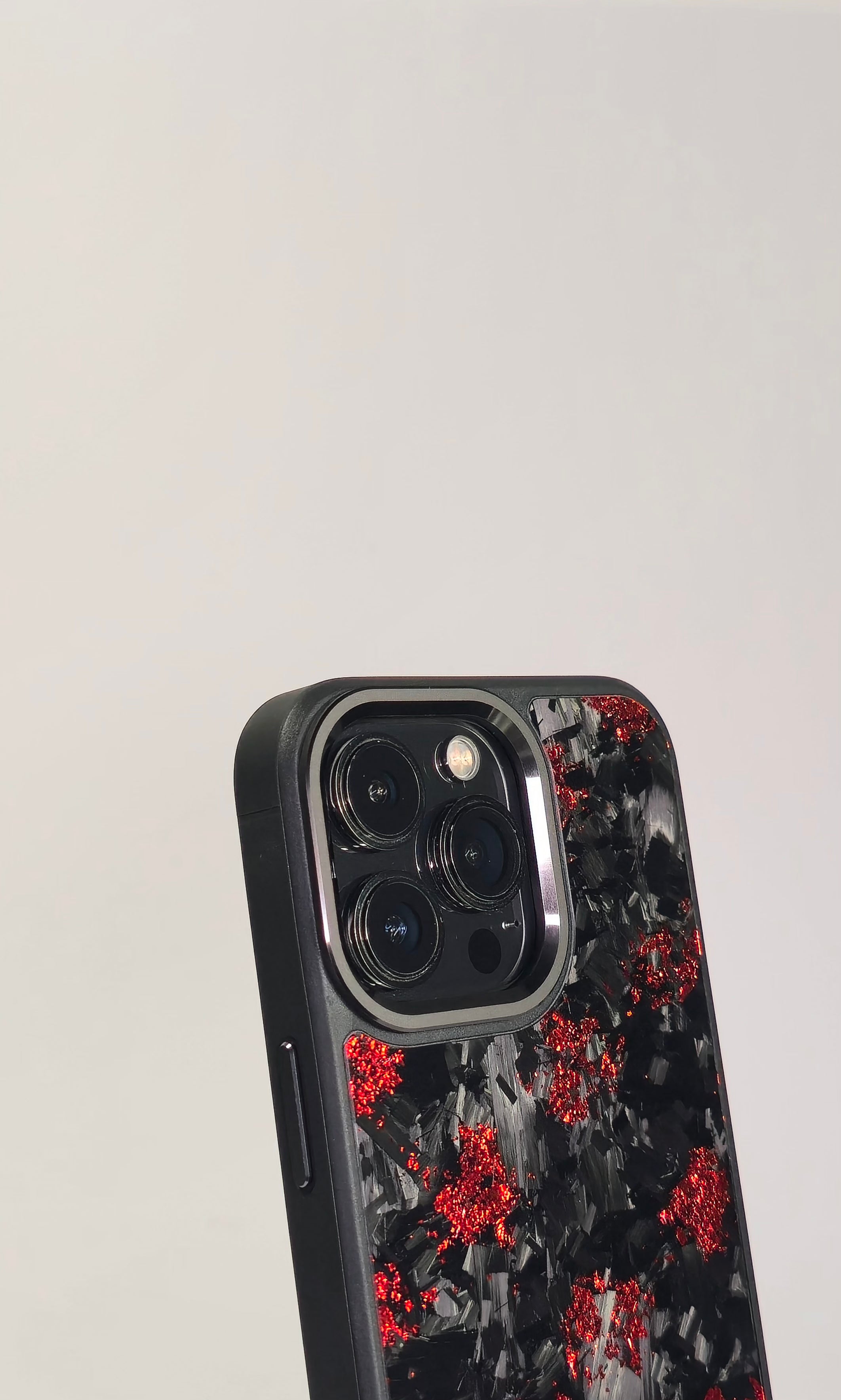 Forged Carbon Red EternaGloss™