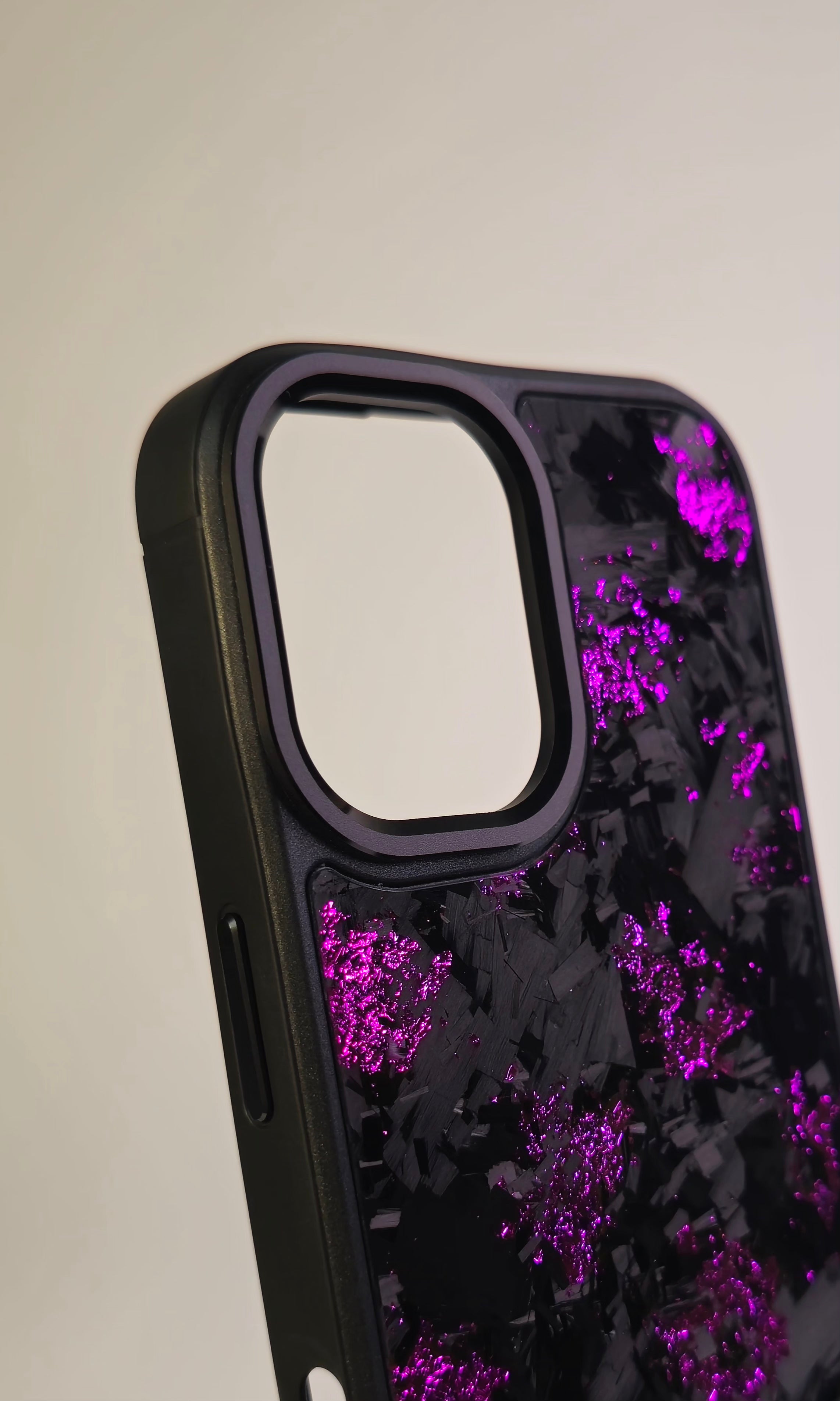 Forged Carbon Purple – MagSafe