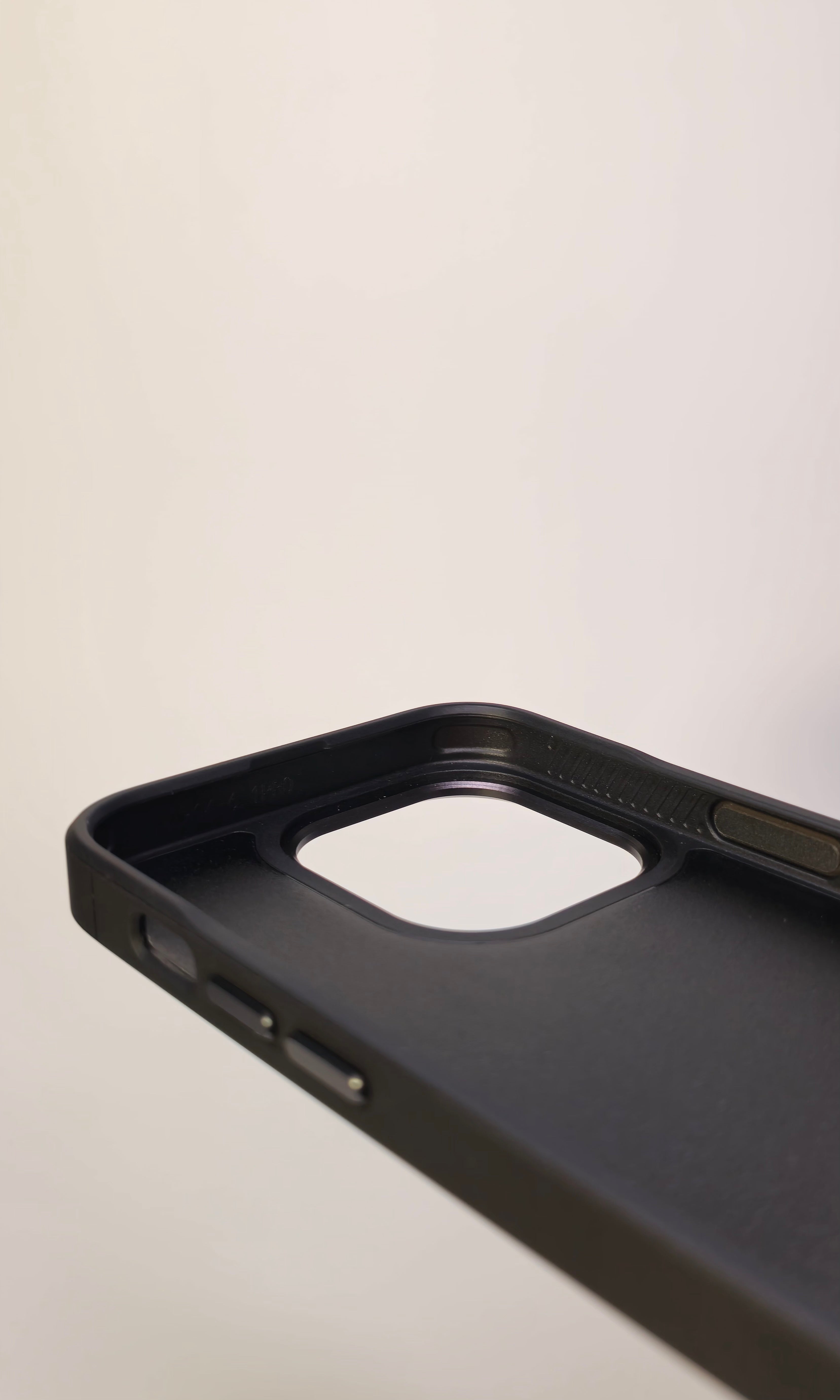 Forged Carbon Purple – MagSafe