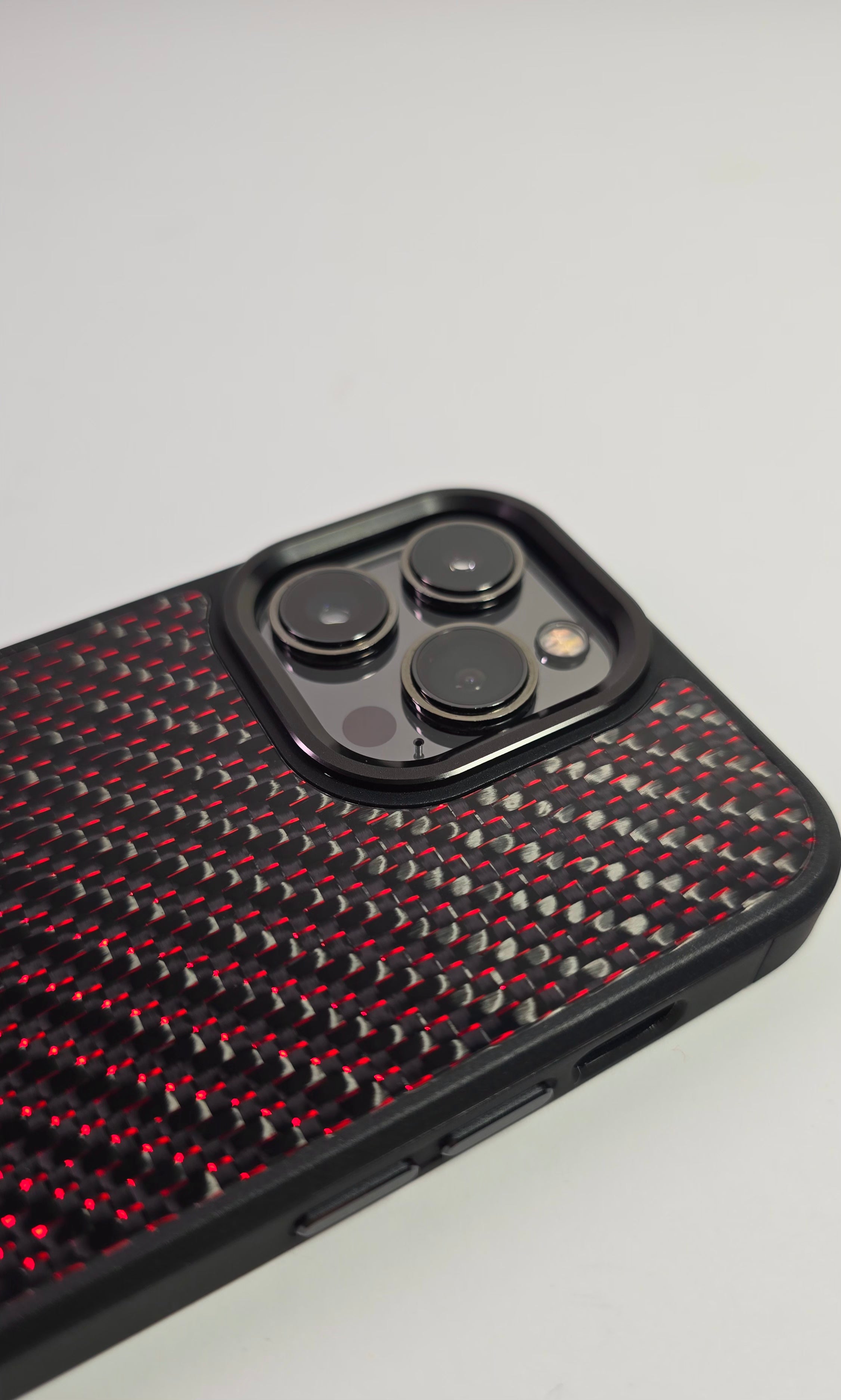 Carbon Fiber Case Red - Magsafe